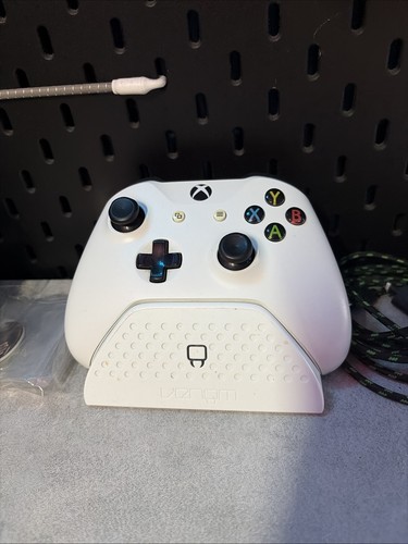 Xbox one controller bundle - xbox,