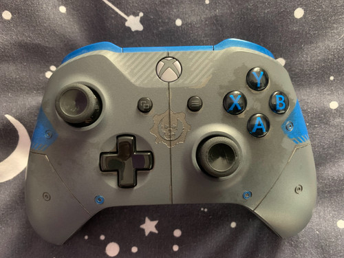 Xbox one controller - one, of
