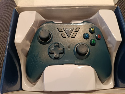 Blue wireless controller - m1,